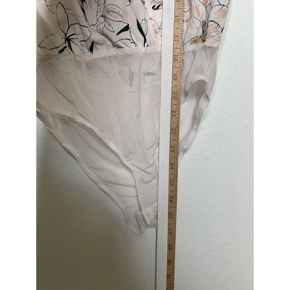 Astr The Label Floral Ruffle Snap Crotch Bodysuit Blouse Shirt Womens Size S - Picture 8 of 12